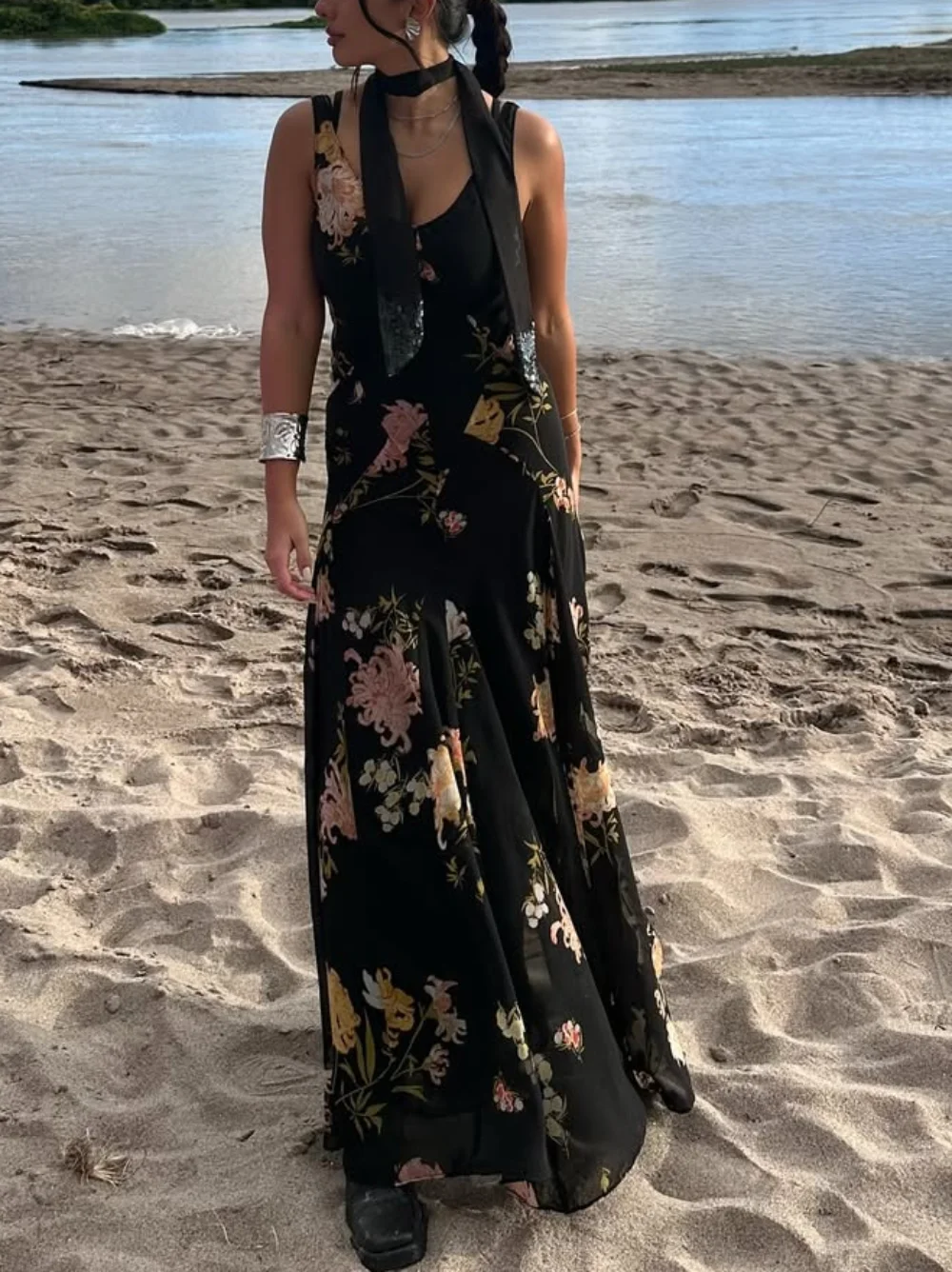 Women's 2025 Summer V-Neck Sleeveless Midi Dress Female Sexy Printed Pleated Decoration Sling Waist Evening Party Dress