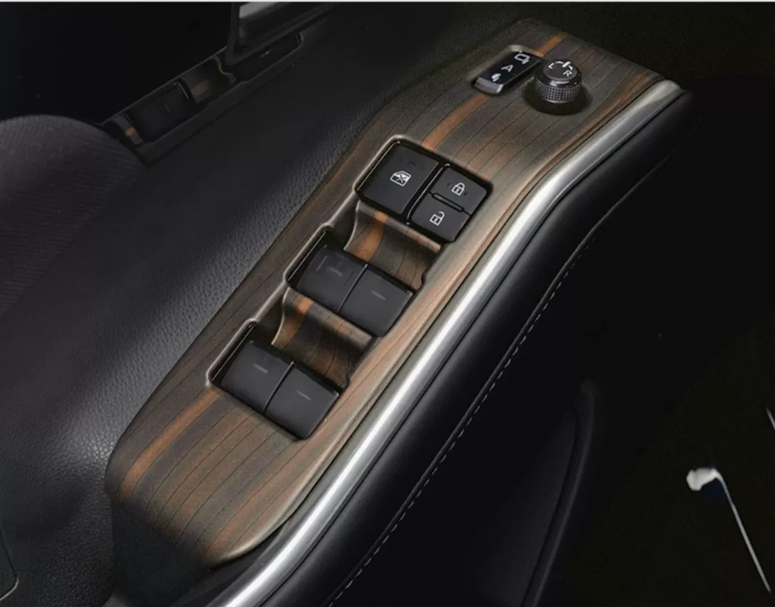 Suitable for Toyota Crown 2023 glass switch lift switch ABS decoration Auto Parts carbon fibre Peach wood 4 piece set