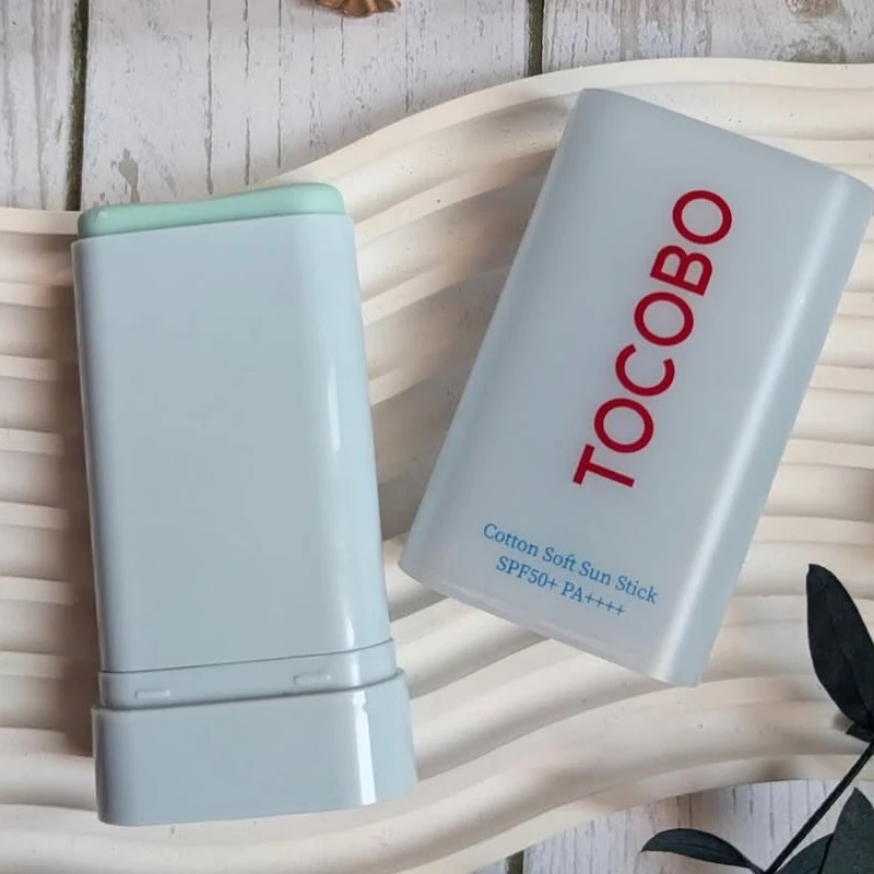 TOCOBO Hydrating Essence Centella Asiatica Sunscreen Keychain Lip Mask Mild Refreshing Non‑greasy Easy‑to‑apply Sunscreen Stick view 5