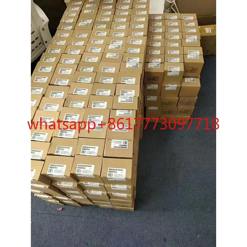 Nuevo Original entrega rápida CQM1-OC222