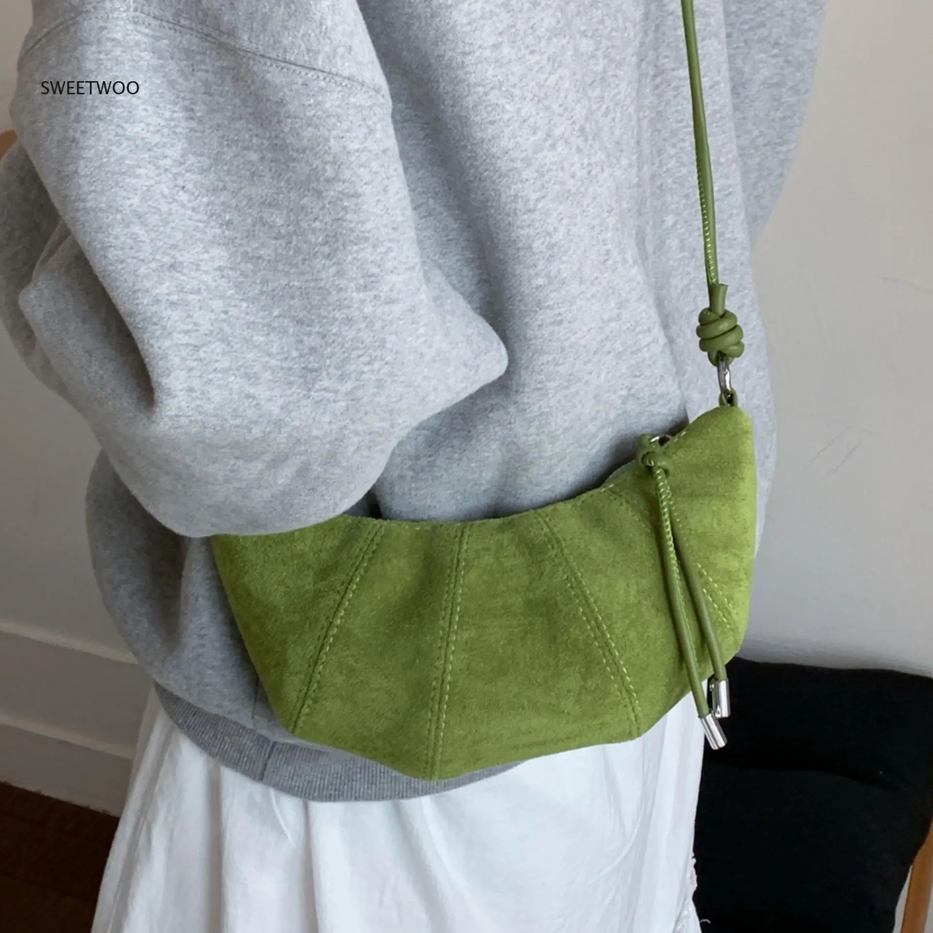 2026 New Womens Suede Crescent Crossbody Bag Adjustable Strap Retro Hobo Shoulder Handbag for Daily Use