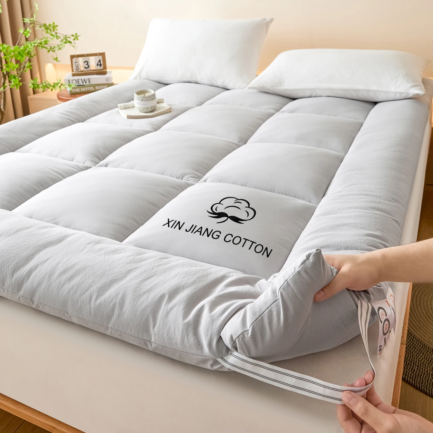 2026 New Thickened Mattress Pad Queen Super Soft 100% Cotton Mattress Topper Fluffy Comfortable Quilted Bed Pad for Home Bedroom