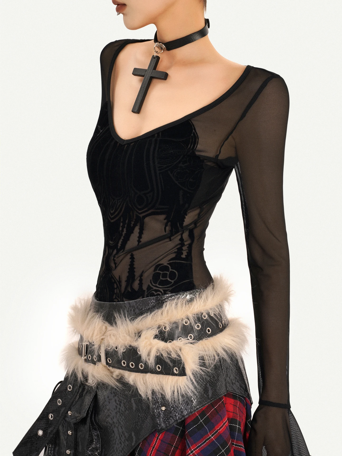

Nico Molly Dark Style V-Neck Bell Sleeve Mesh See-through T-shirt Women's Cool Spicy Design Sensation Street Fashion Top