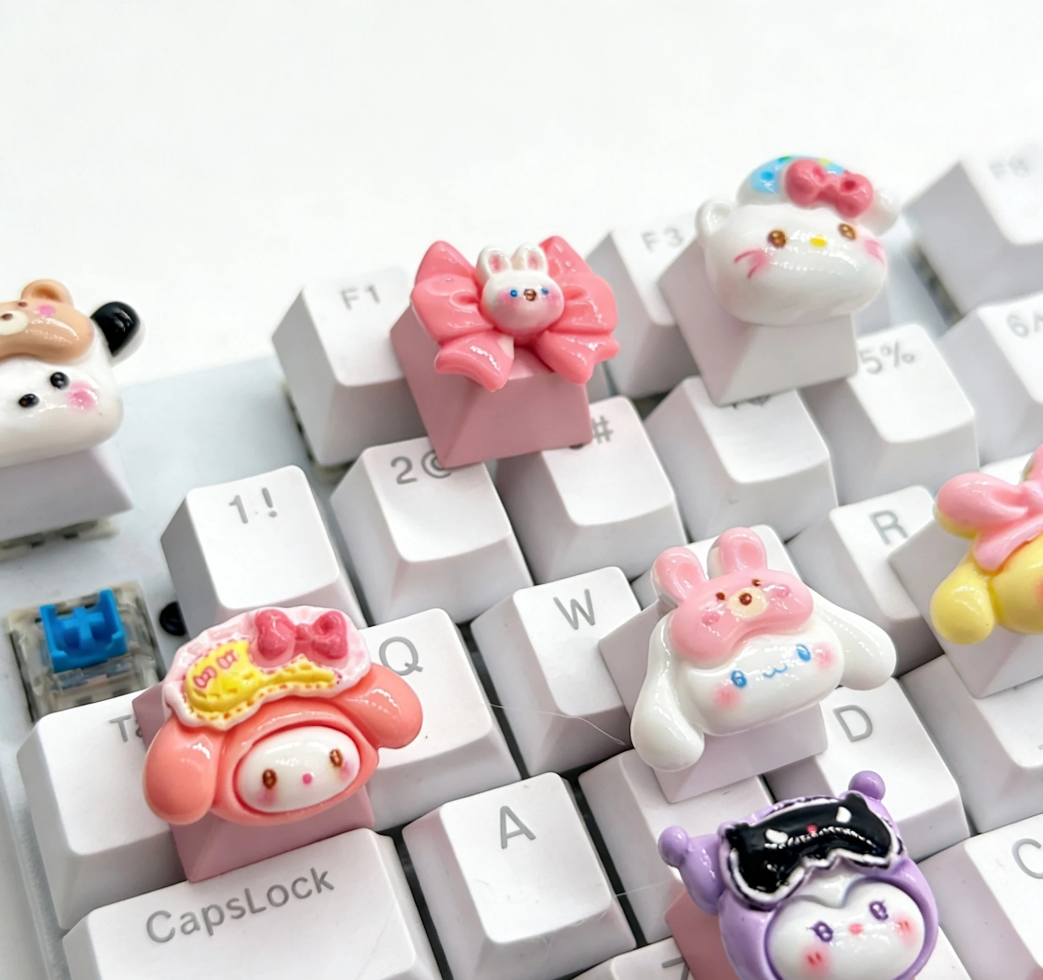 

New Cute Kuromi Keycaps Hello KT Spinning Cool Semi transparent Pink White Cross Mechanical Keyboard ESC Base Keycaps