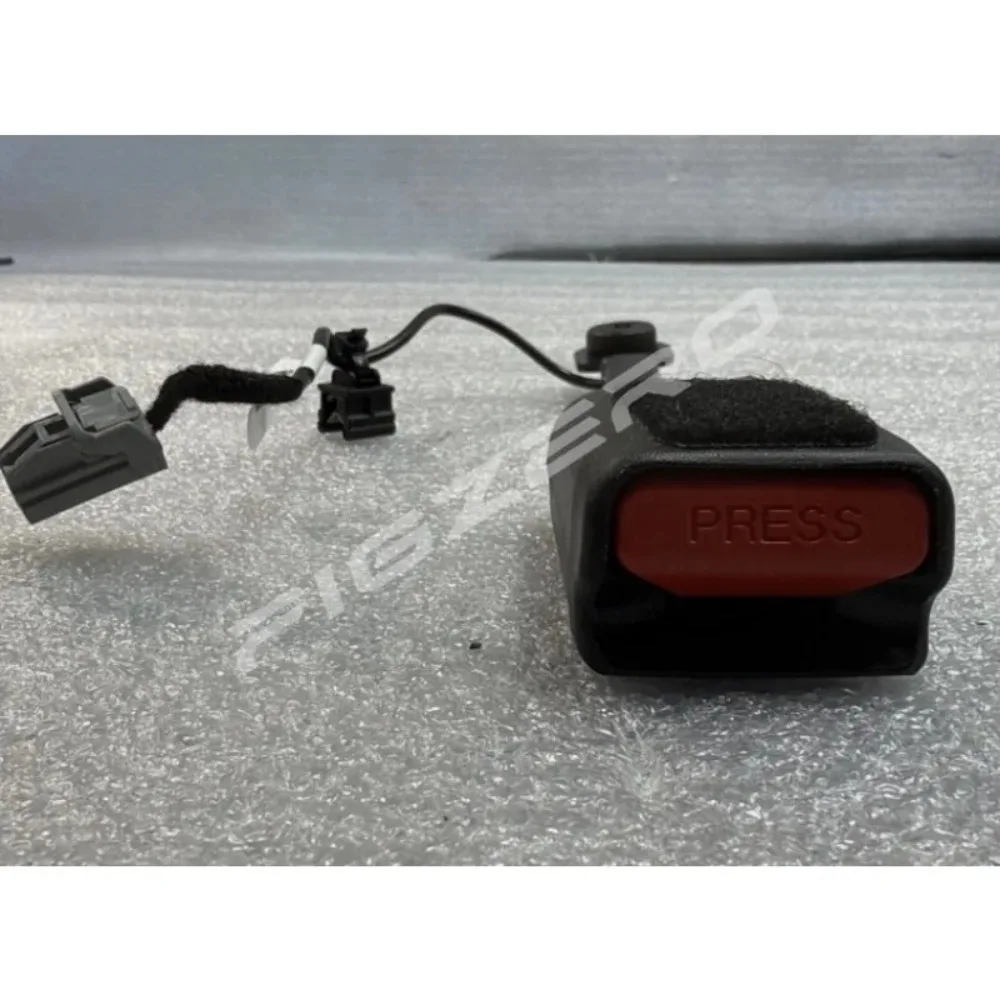 Interior Accessories Genuine OEM 1090323 C1 E 1090323C1E 1090323-C1-E Front Seat Belt Buckle for Tesla Model3 ModelY Brand New