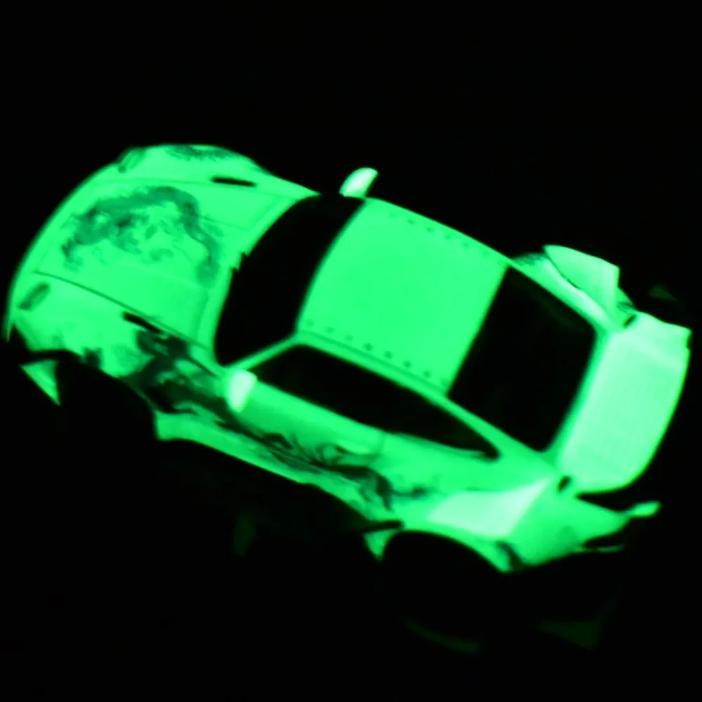 

SW 1:64 RWB 993 Взрослые хобби Rauh-Welt с люминесцентной литой под давлением модель автомобиля