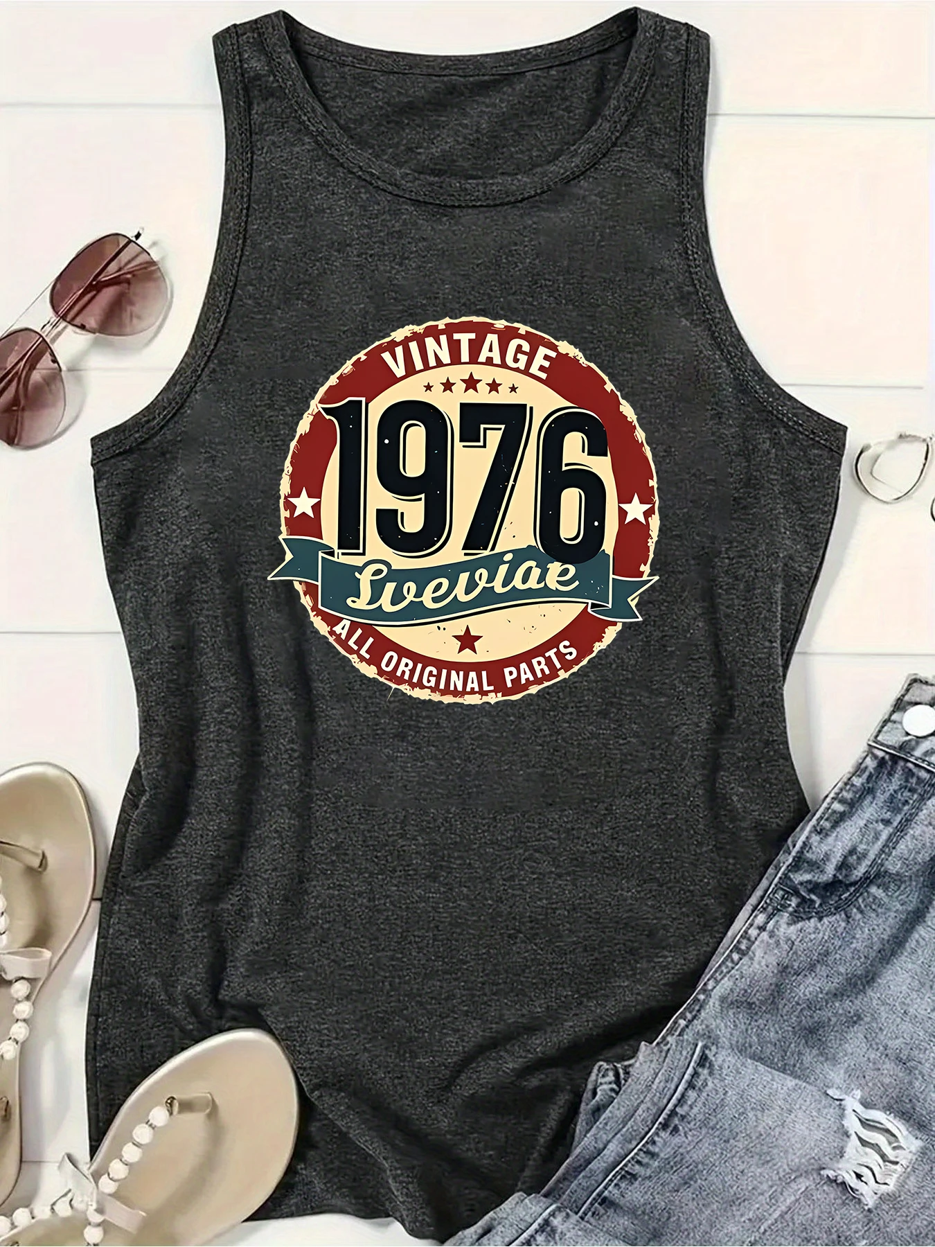 Women's round-neck sleeveless hurdle vest, retro 1976 original accessories with circular five-pointed star fringed emblem print