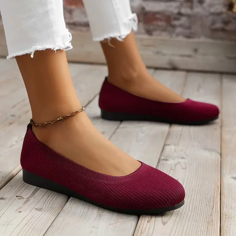Large size 2026 spring new European and American flat bottom round head foot cover shallow mouth mother shoes knitted fashion ve