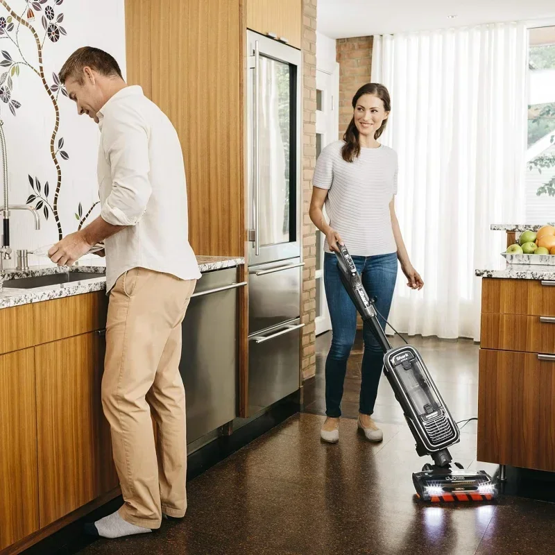 QWShark AZ1002 Apex Powered Lift-Away Upright Vacuum com DuoClean e rolo de escova autolimpante, ferramenta de fenda, ferramenta de estofamento e um