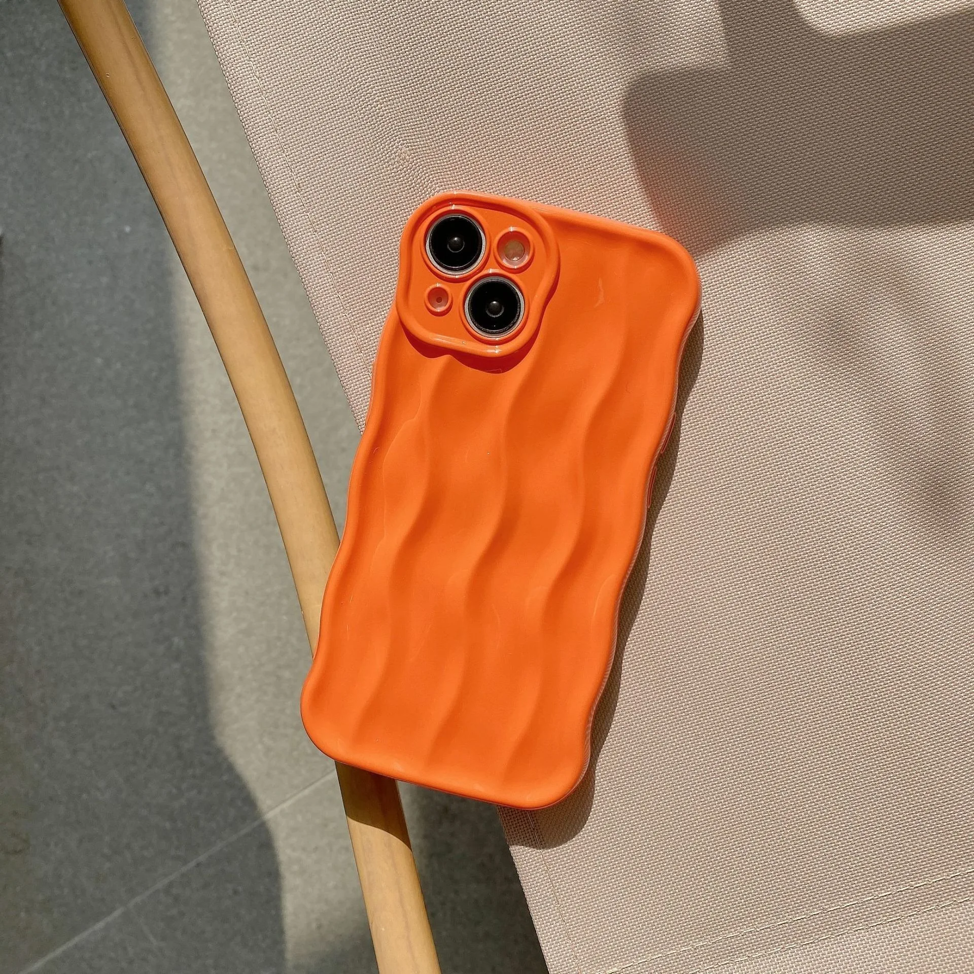 

NEW For iPhone 17 16 15 Pro Max 3D Unevenness Camera Protection Cover Luxury fashion Plating Wrinkle Wavy Curly Edge Phone Case