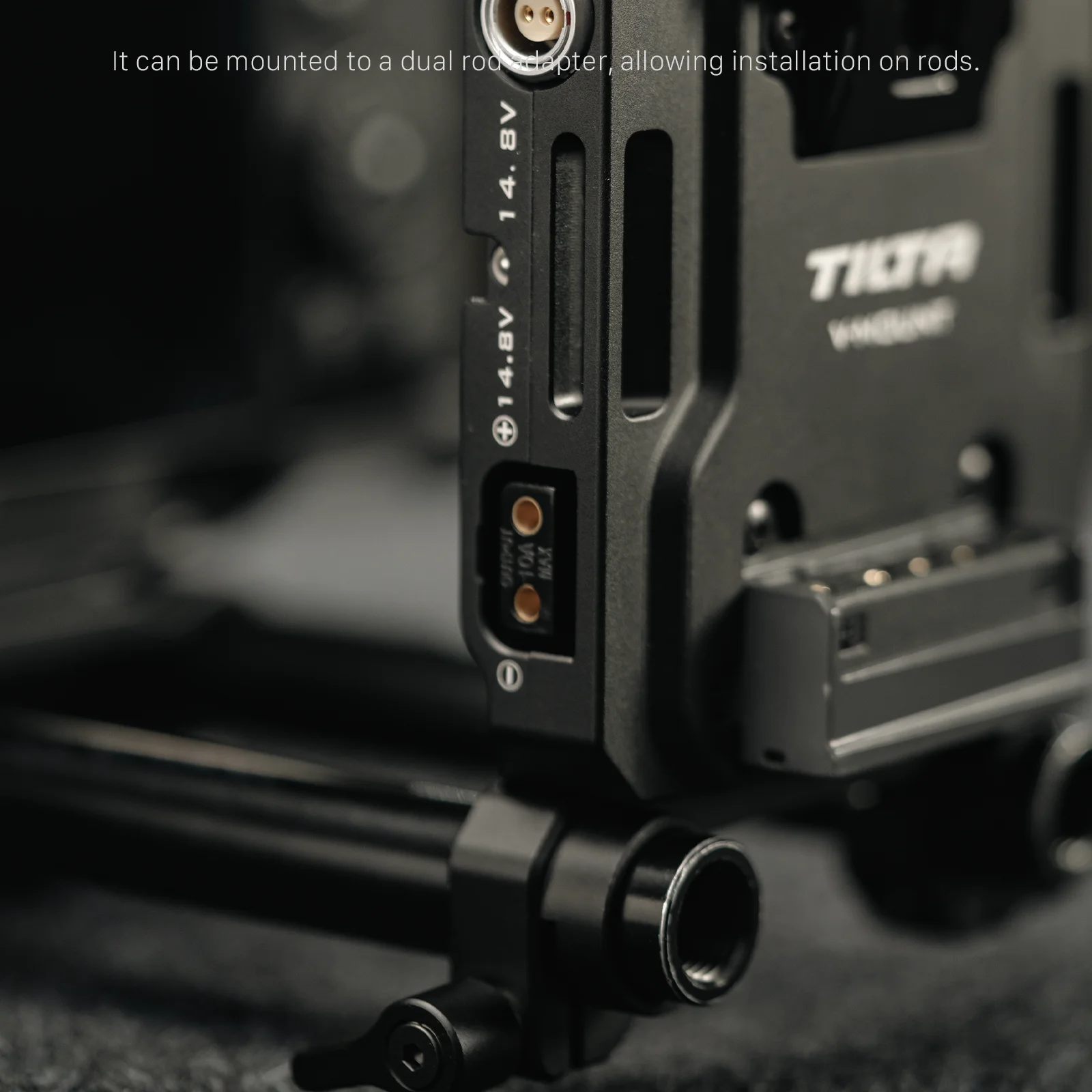 TILTA 100W Mini Płyta Baterii PD V Mount Czarna z Regulowanym Odbiornikiem ARCA, USB-C, P-Tap i 2-Pin TA-BTP4-V-B — zdjęcie produktu 5