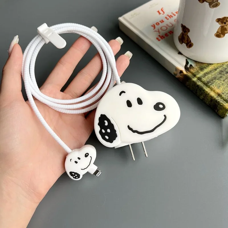 Snoopy Cartoon USB Data Line Cord Protector Case Fast Charging Head Winder Protective Cover for Apple Iphone Ipad 18/20W Gifts