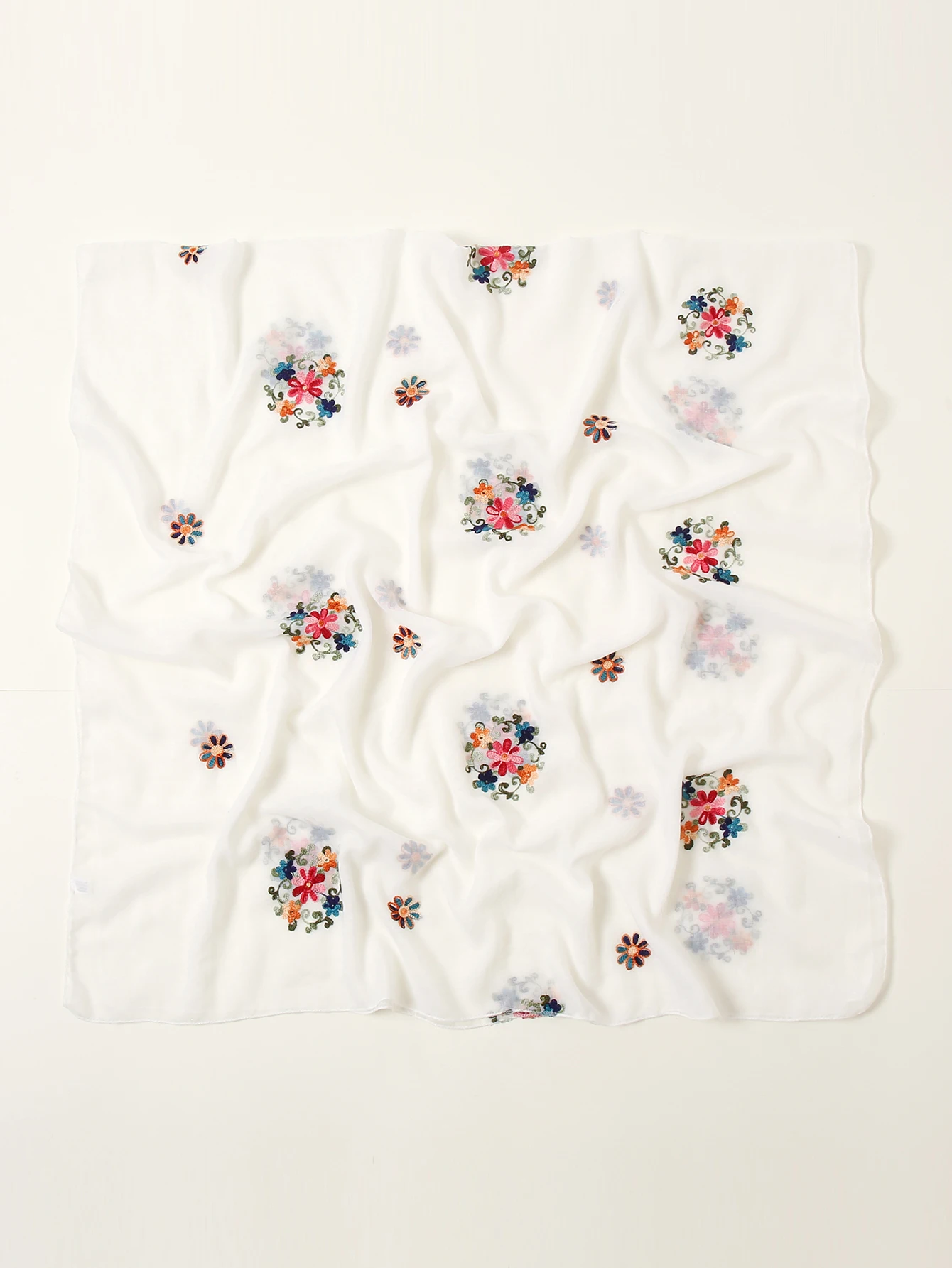 Wholesale New Luxury Brand Fashion Embroidery Scarf Designer For Women Shawl Bandana Floral Scarves And Wraps Soft Muslim Hijab