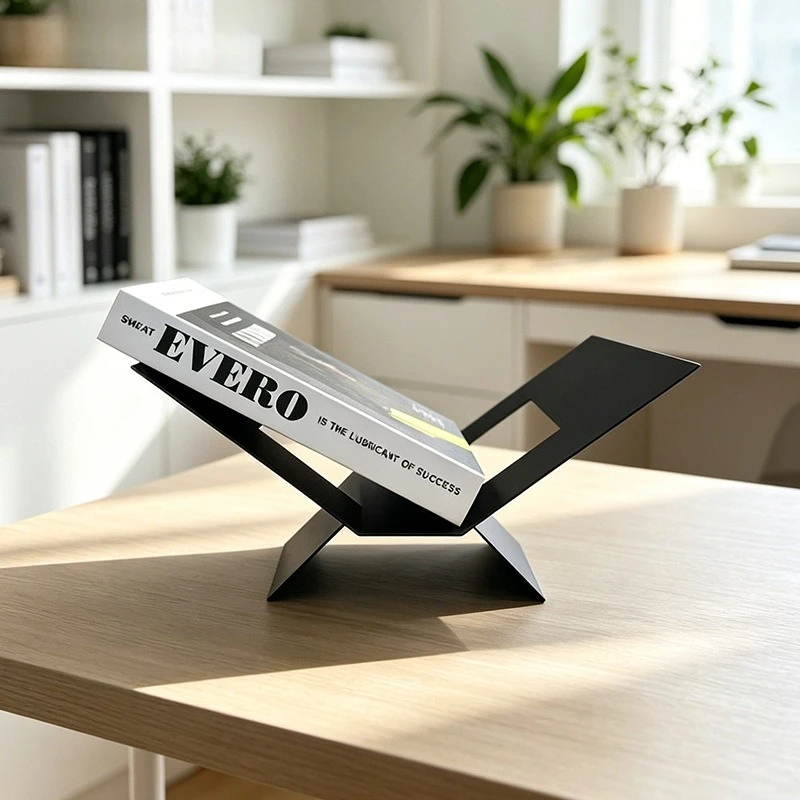 

Modern simple metal hollow bookshelf, hotel black and white ornament, home magazine soft decoration, jewelry storage rack