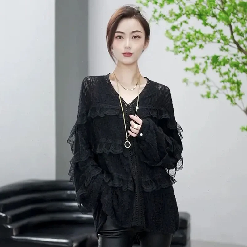 Fashion V-Neck Spliced Hollow Out Lace Ruffles Blouses Women\'s Clothing 2023 Autumn Loose Casual Pullovers Asymmetrical Shirts