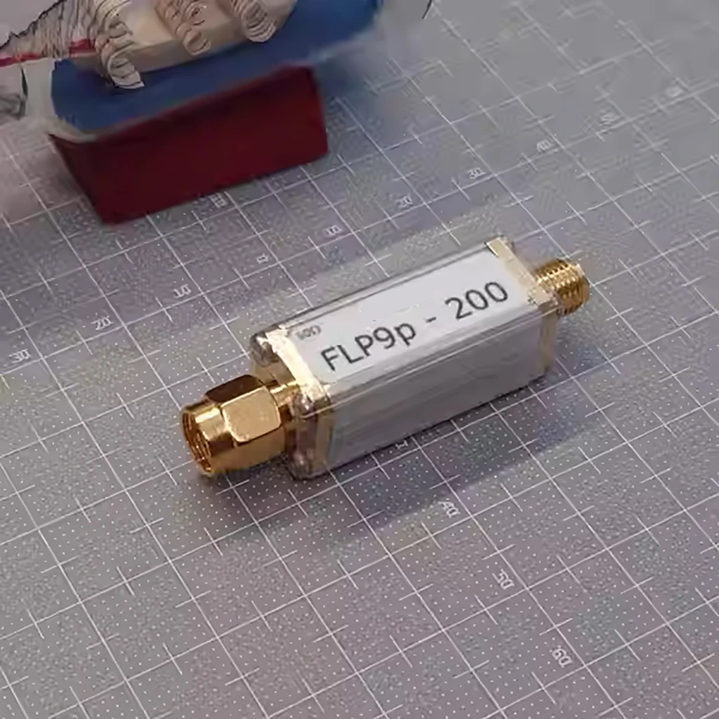 250MHz/200MHz Flat Passband 9th Step Low Pass Filter Discrete LC Components Small Size Form Factor SMA Female to Male Interface