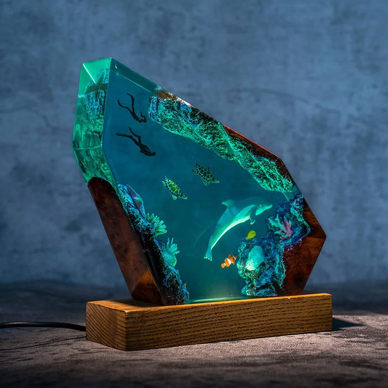 Seabed Exploration Organism Resin Table Light Creactive Art Decoration Lamp Diving Dolphin Theme Night Light  USB Charge