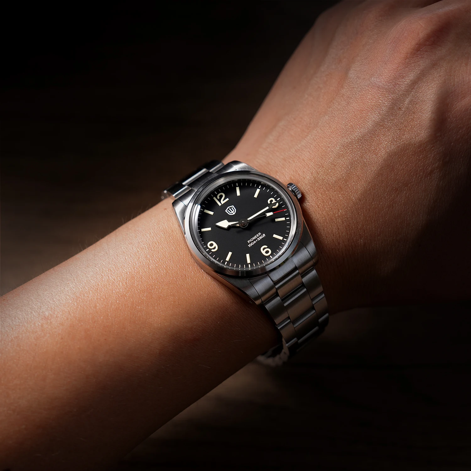 Thumbnail 3 - #93 Cheap Slim Quartz Watches Worth Buying