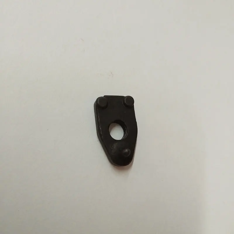 

210184 LOWER KNITE CLAMP For L52 Sewing Machine Parts