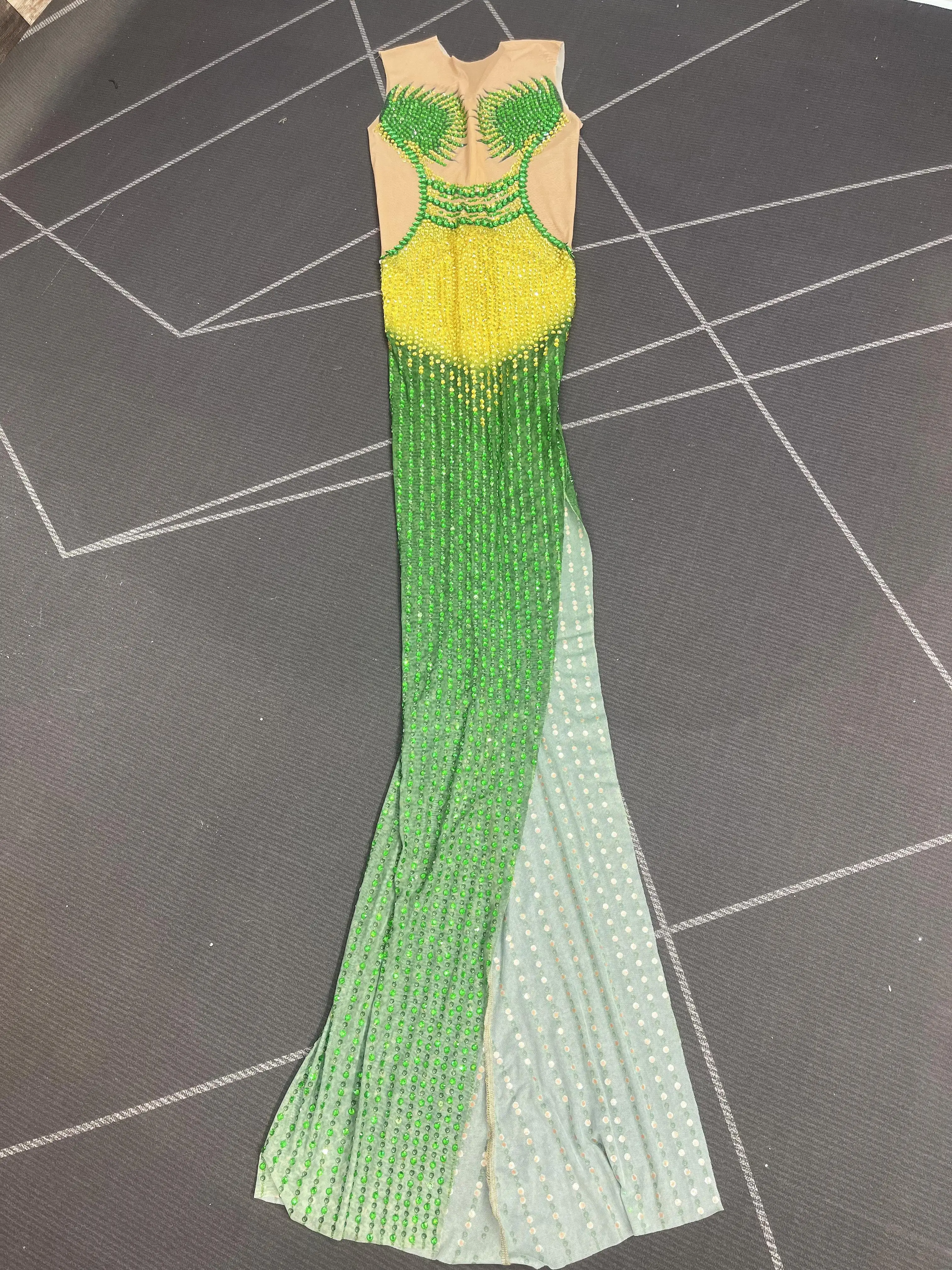 새로운 럭셔리 디자인 블링블링 라인스톤 메쉬 드레스 여성 파티 이브닝 가운 레드 카펫 쇼 의상