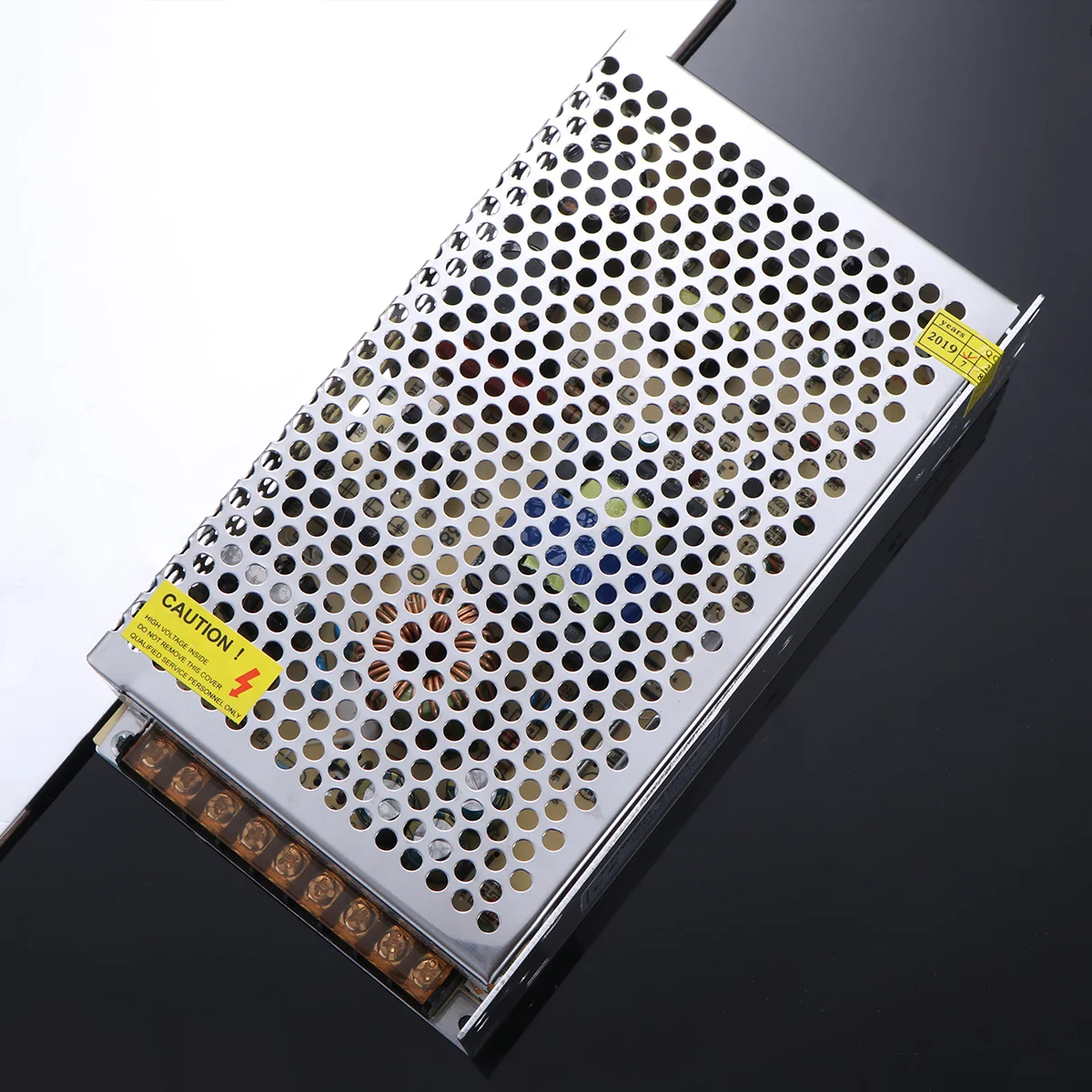 24V 電源ドライバー 10A 240W スイッチングコンバータ LED ストリップライト CCTV ラジオコンピュータプロジェクト用効率的な冷却