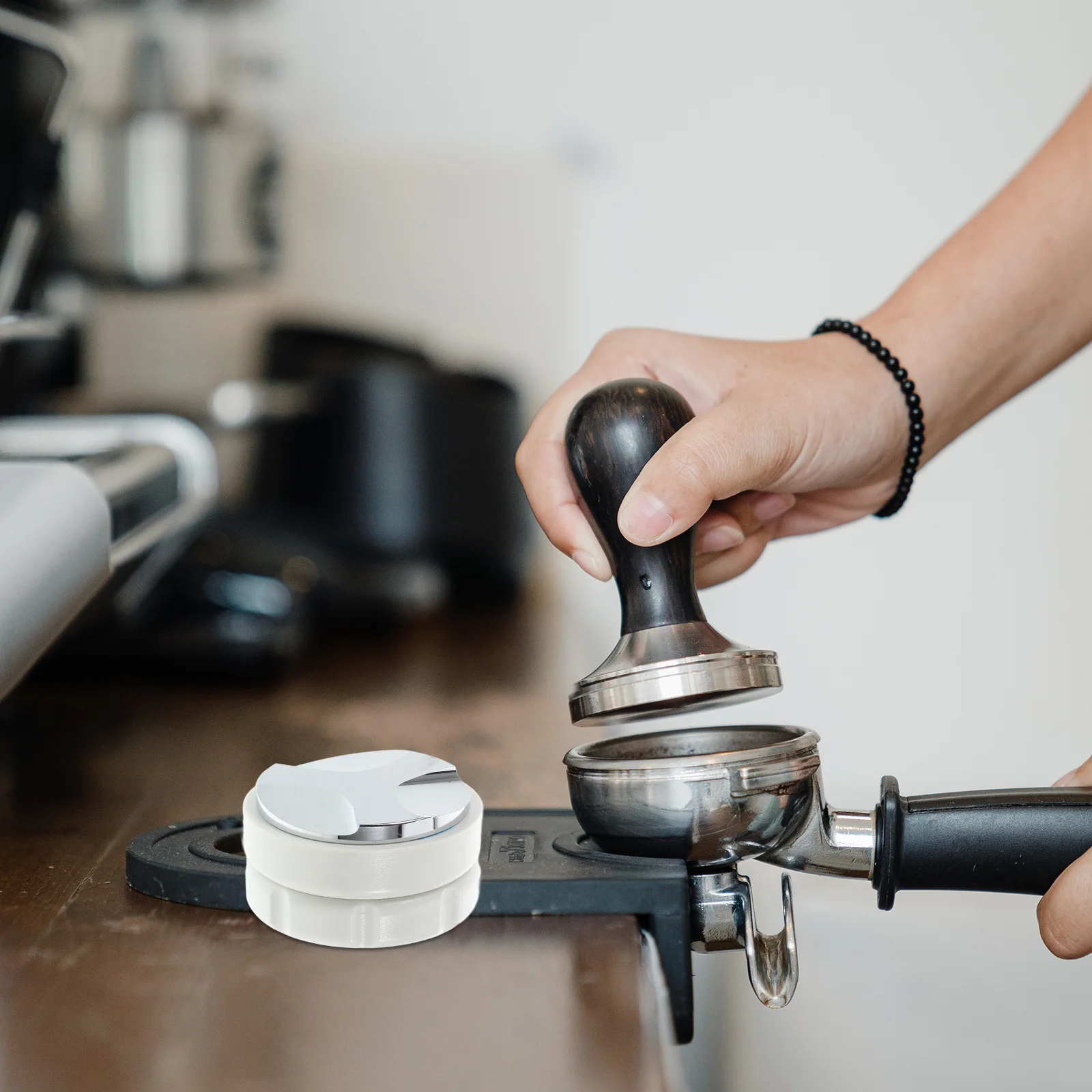 

White Tamper ABS Three Leaf Blades powder Constant Pressure Espresso Kitchen Tools Stainless Steel
