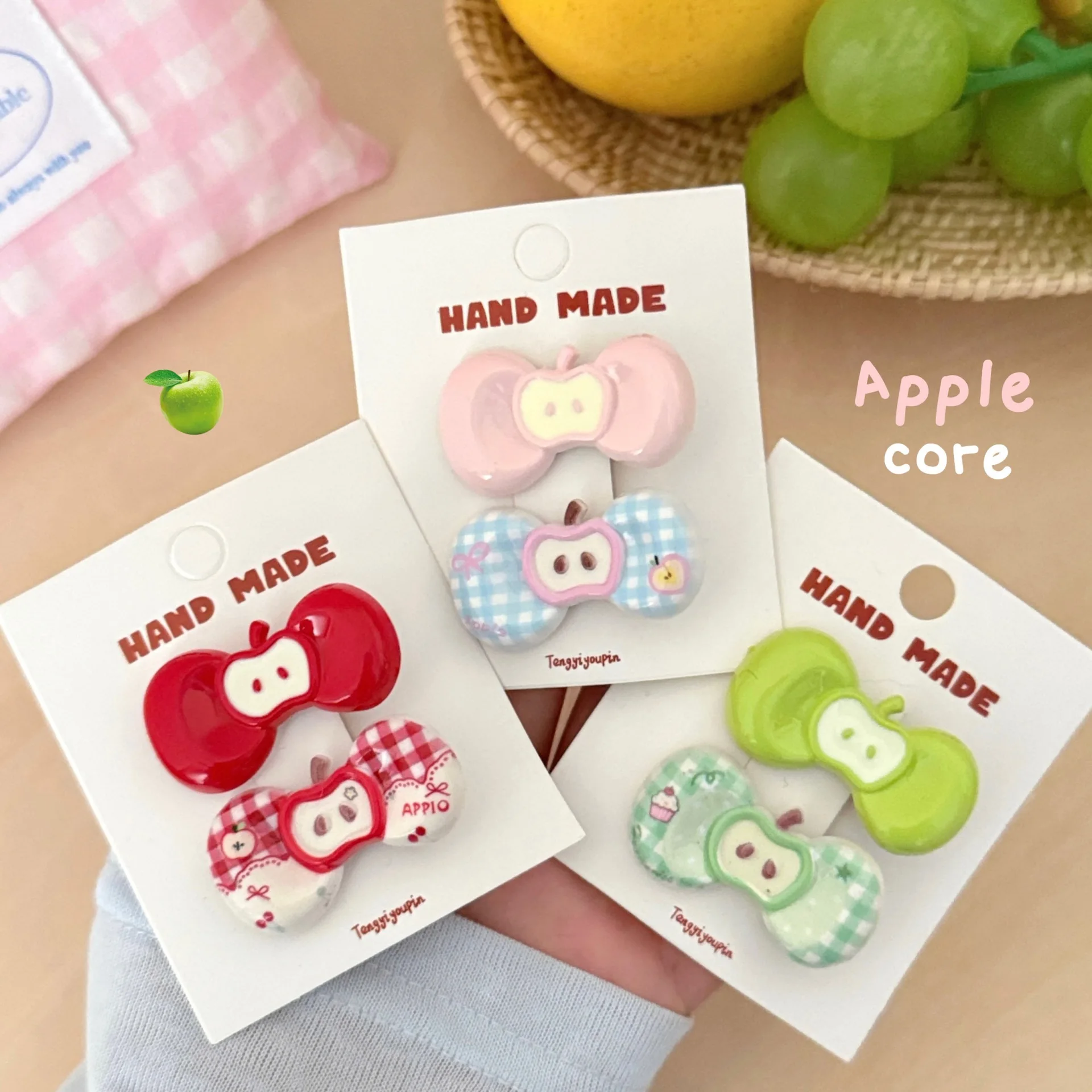 2/6 Stück kreative, niedliche Apfel-Haarspangen-Kombination, vielseitige Pony-Clips, Haarspangen für den Seitenansatz, temperamentvolle Haarspangen, Kopfschmuck – Detail 4