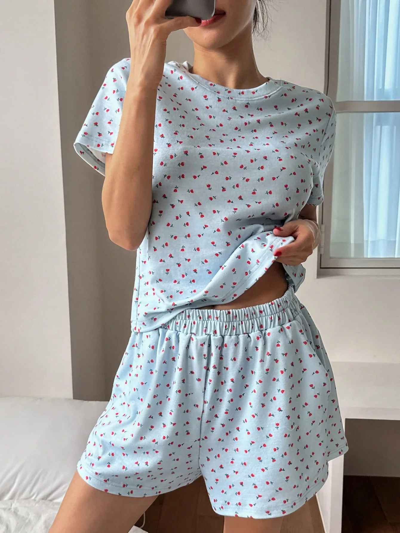 

Женские пижамы с цветочным принтом, круглым вырезом, топ с короткими рукавами, брюки с карманами, повседневная удобная домашняя одежда