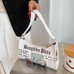 Bolsa de axilas de couro PU para mulheres, jornal, impressão de letras, bolsa de ombro pequena, casual, fivela, senhoras, moda