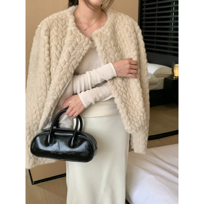 

Round Neck Twisted Texture Imitation Mink Fur Short Jacket Women Fashion Simple Loose Versatile Warm Fake Fur Cardigan Jacket