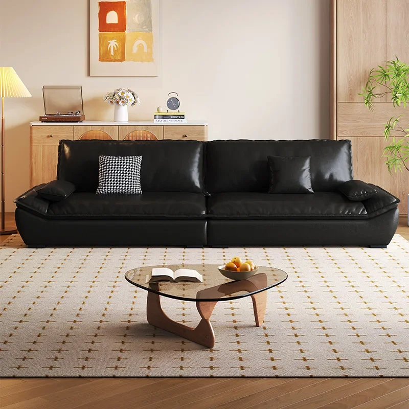 

Italian minimalist living room household cat scratching oil wax sofa simple small apartment three