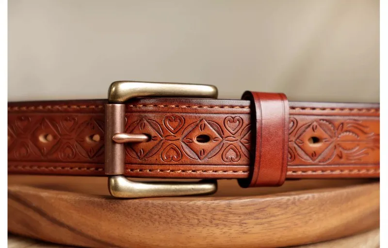 Herren-Jeansgürtel aus echtem Leder, lässig für jeden Tag, handgefertigt, 1,37 Zoll, geschnitzter amerikanischer Mode-Retro-Ledergürtel mit Geschenkbox – Detail 18
