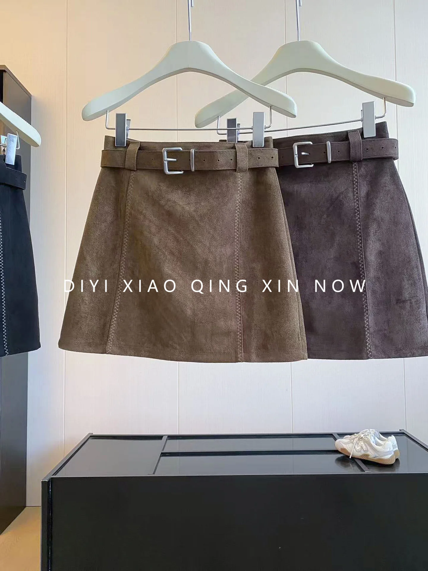 Caramel Deer Suede A-Line  Skirt Women's High Waist Polyester Fiber Autumn New Style Short Skirt for Petite Ladies