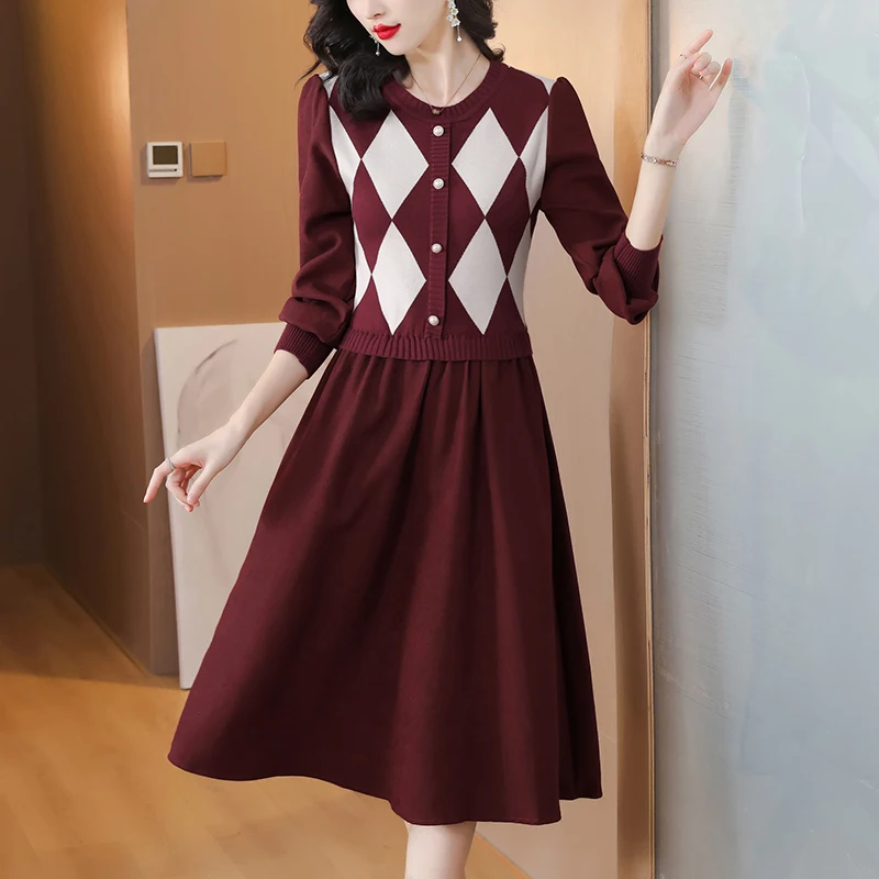 

2023Autumn/Winter New Knitted Long Sleeve Elastic Bottom Dress for Women's Casual Vacation Two Pieces Medium Length Woolen Dress