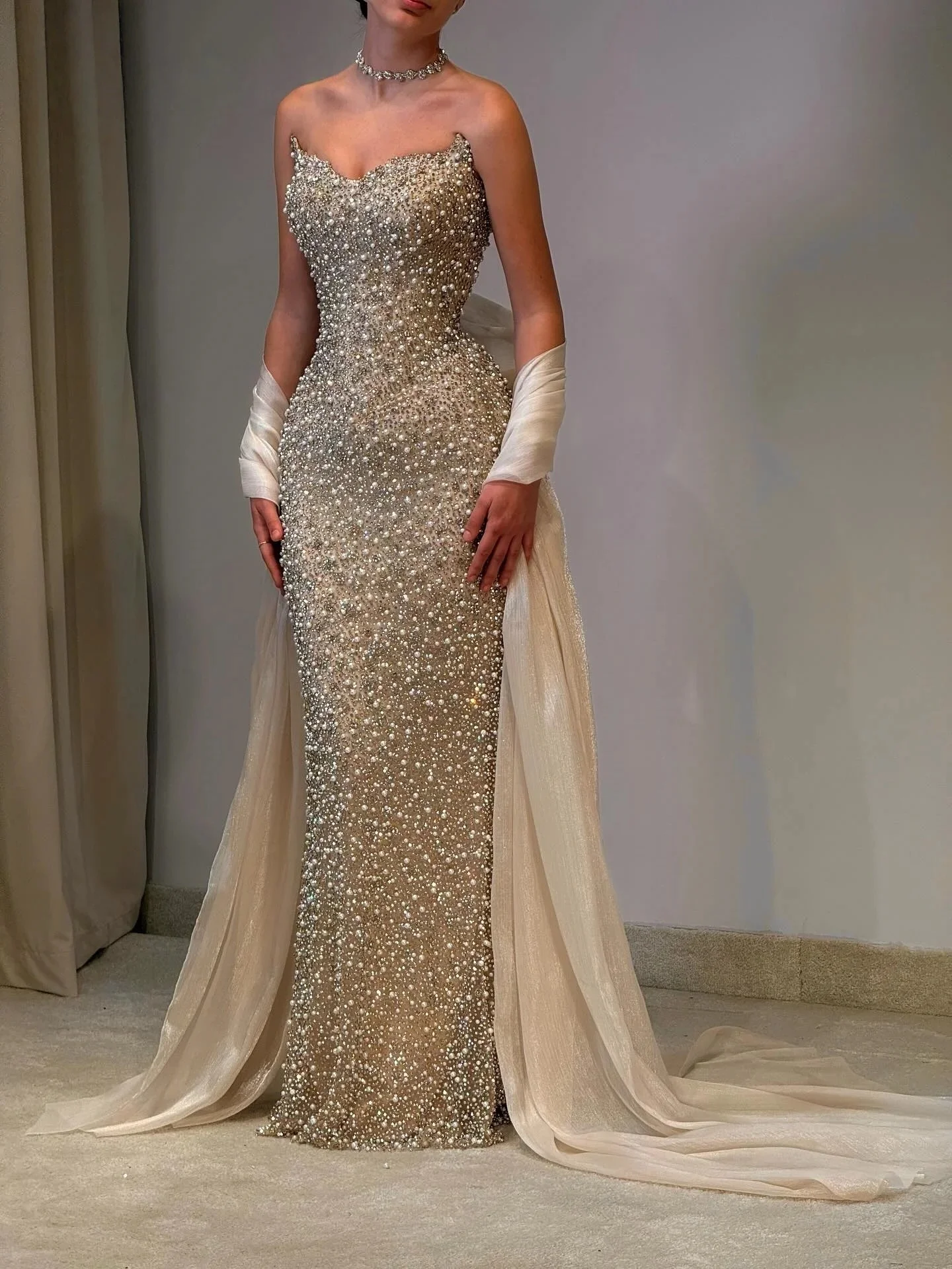 Champagne Long Prom Dresses Sequins Pearls Saudi Arabia Dubai Robe De Soiree Middle Eastern Evening Dress Gown Customized