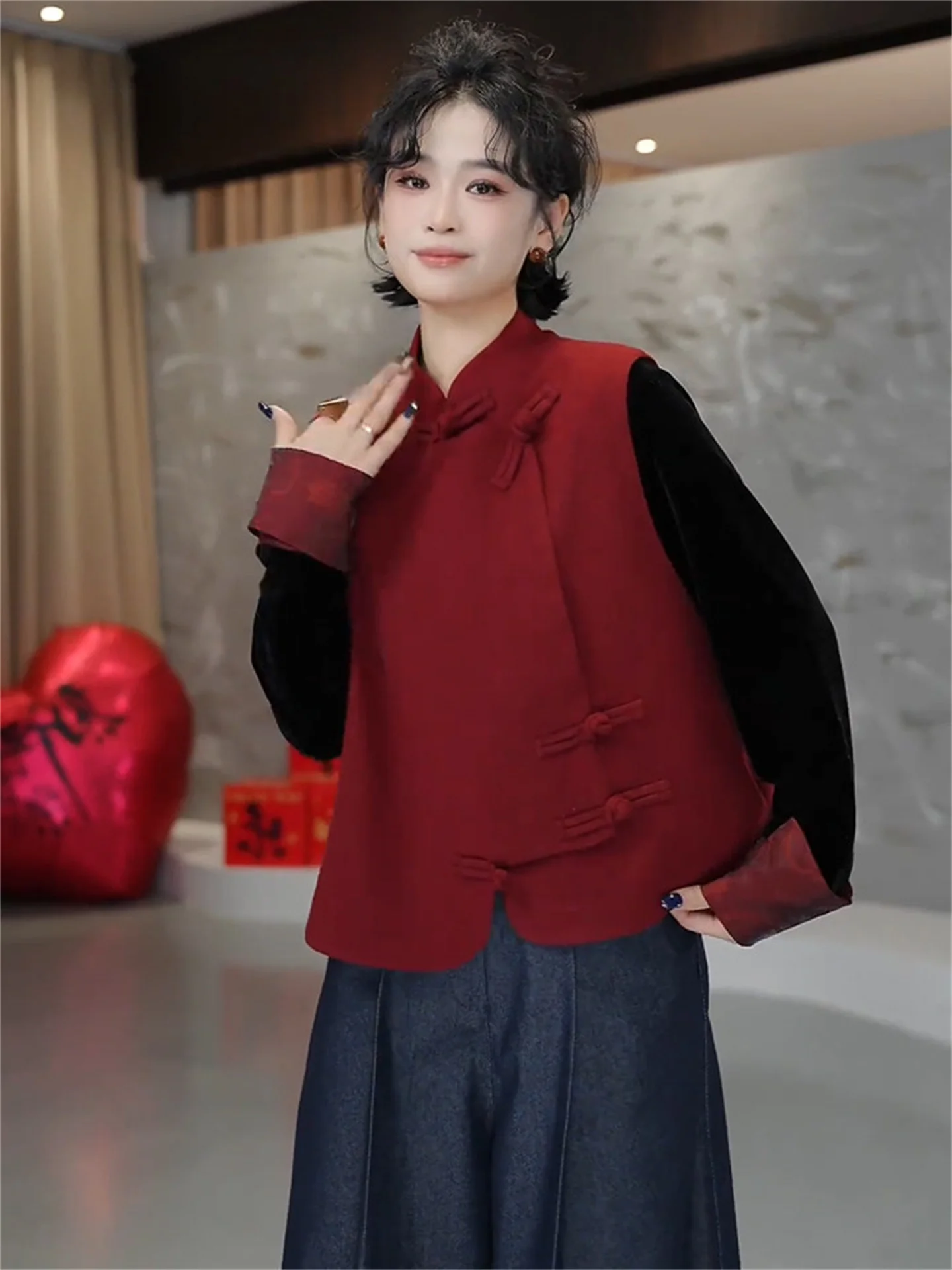 

New Chinese Sle Red Stand Collar Button Vest Women Casual Faionable Layering Outerwear ort Length Warmth Function