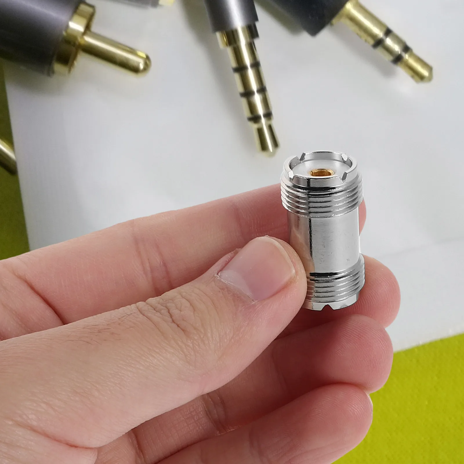 Uhf Female to Female So239 Adapter Connector Dual Pass Design for Stable Signal Transmission Easy Plug-and-Play Installation