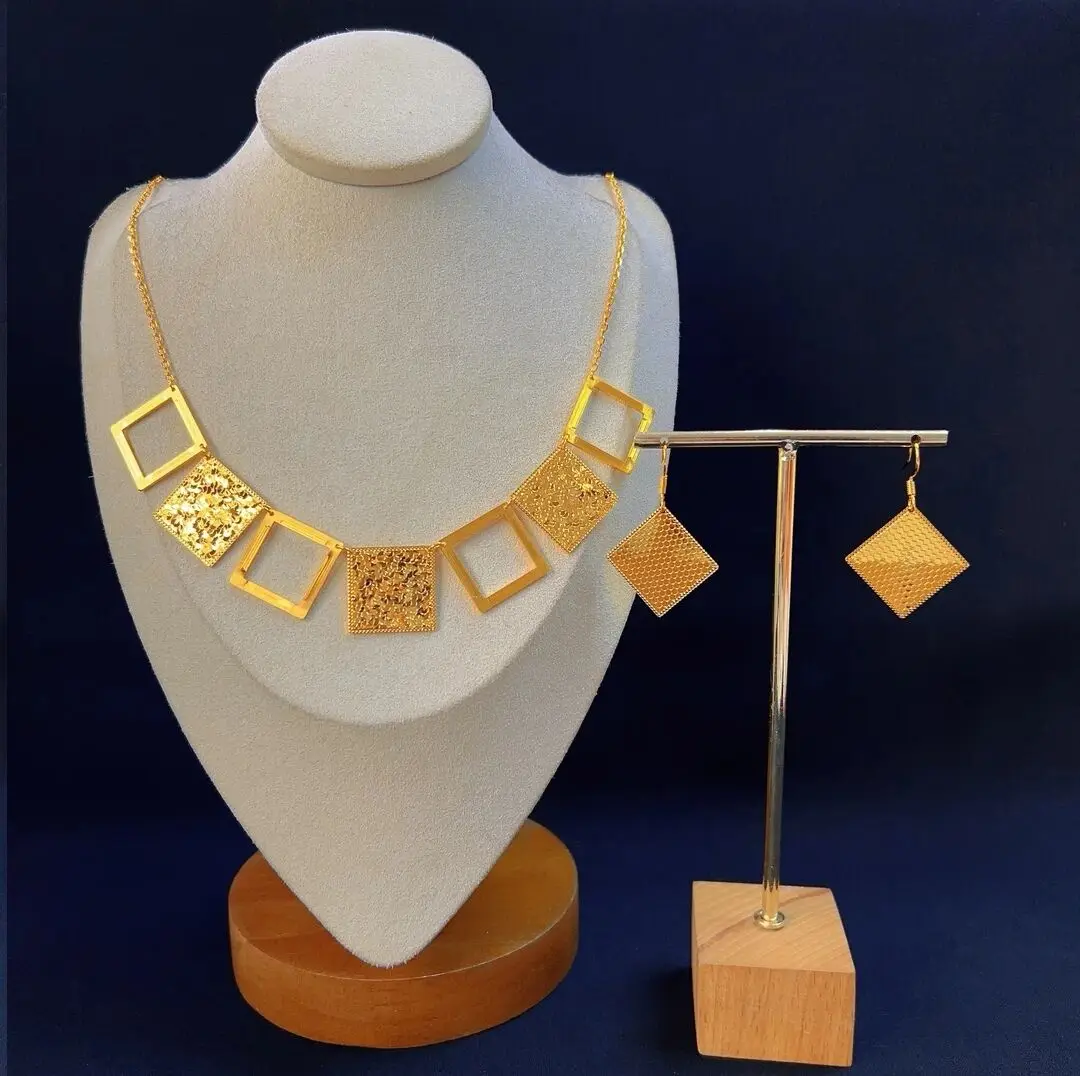 

Дубай, новые 24-каратные позолоченные серьги-колье для романтической свадебной вечеринки, комплект ювелирных изделий для влюбленных YY10889