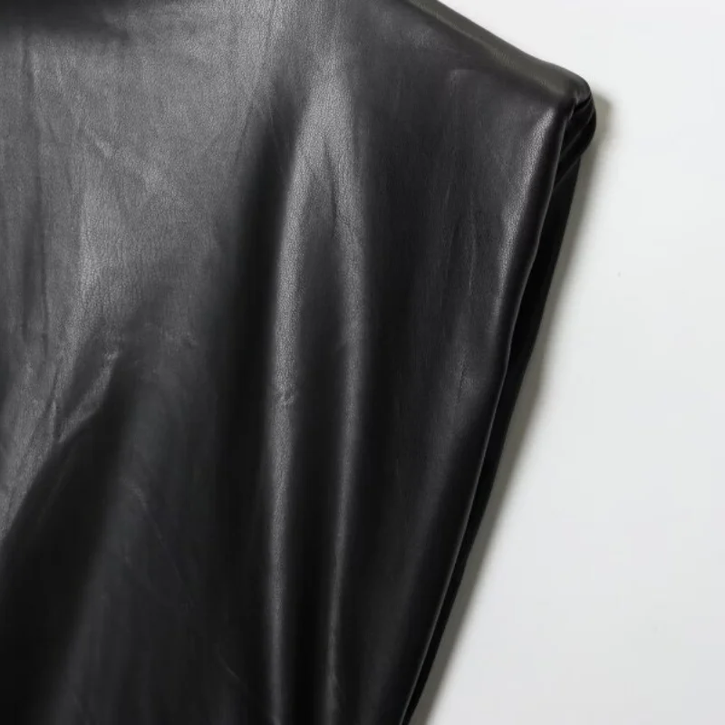 Mini abito da donna senza maniche con spalla imbottita in ecopelle Party Clubwear Elegante moda aderente corto