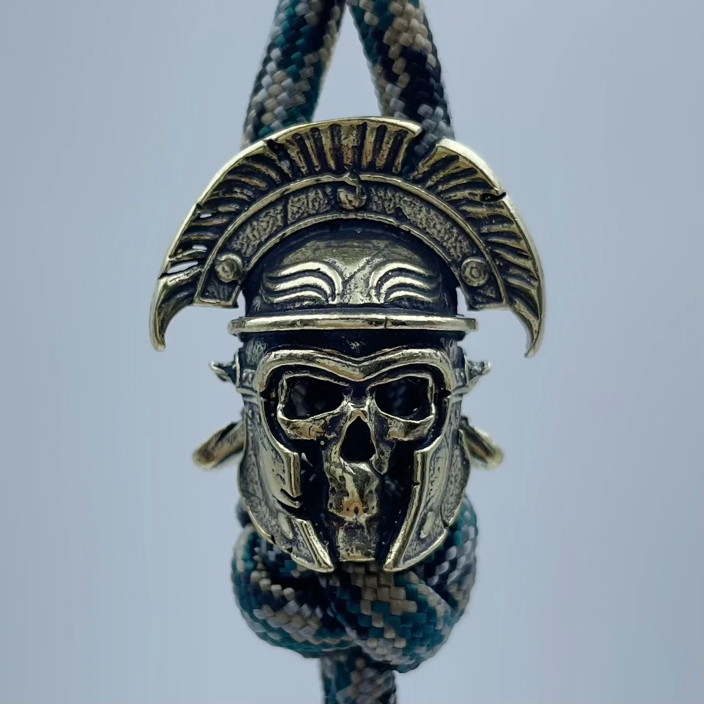 

Bronze Skull Head Pendant Flashlight Pendant Paracord Keychain Charm DIY Weaving Car Key Ornament Luminous Pendant Decor