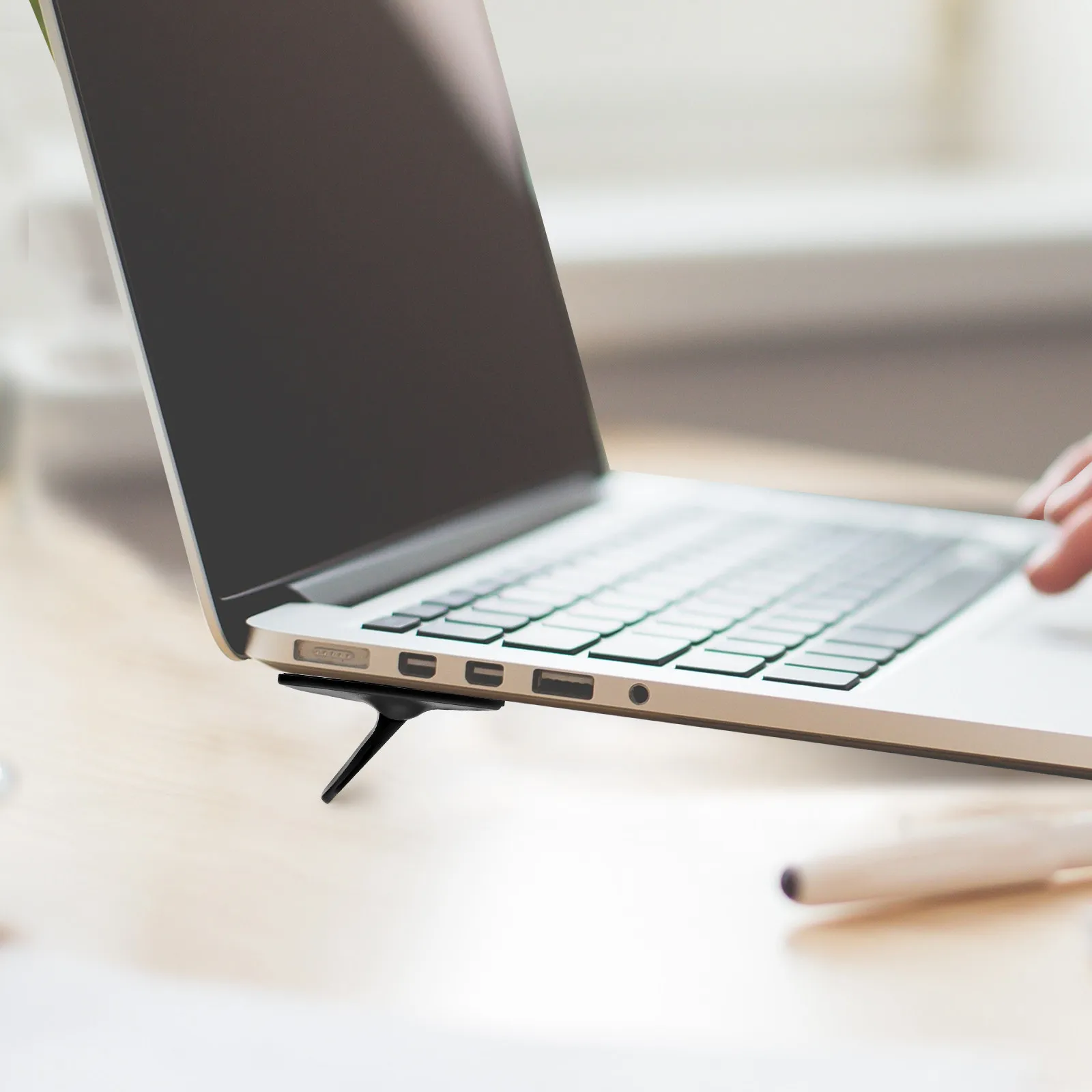 

2Pcs Portable Laptop Stand Foldable Adjustable Computer Rack Non Slip Notebook Pc Holder Cooling Heat Dissipation