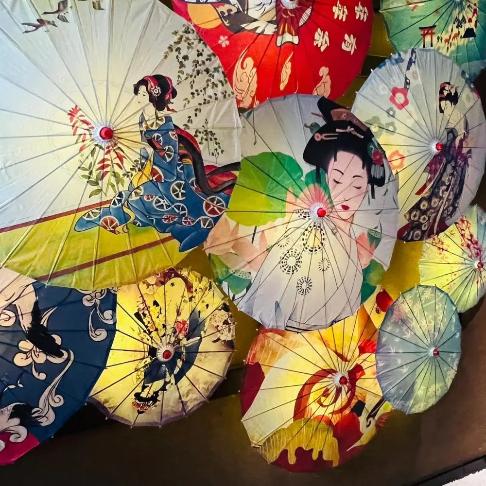 56 cm parapluie ventilateur tissu de soie 10 couleurs Cosplay Hanfu huile papier parapluie chinois Antique Style classique japon Style parapluie