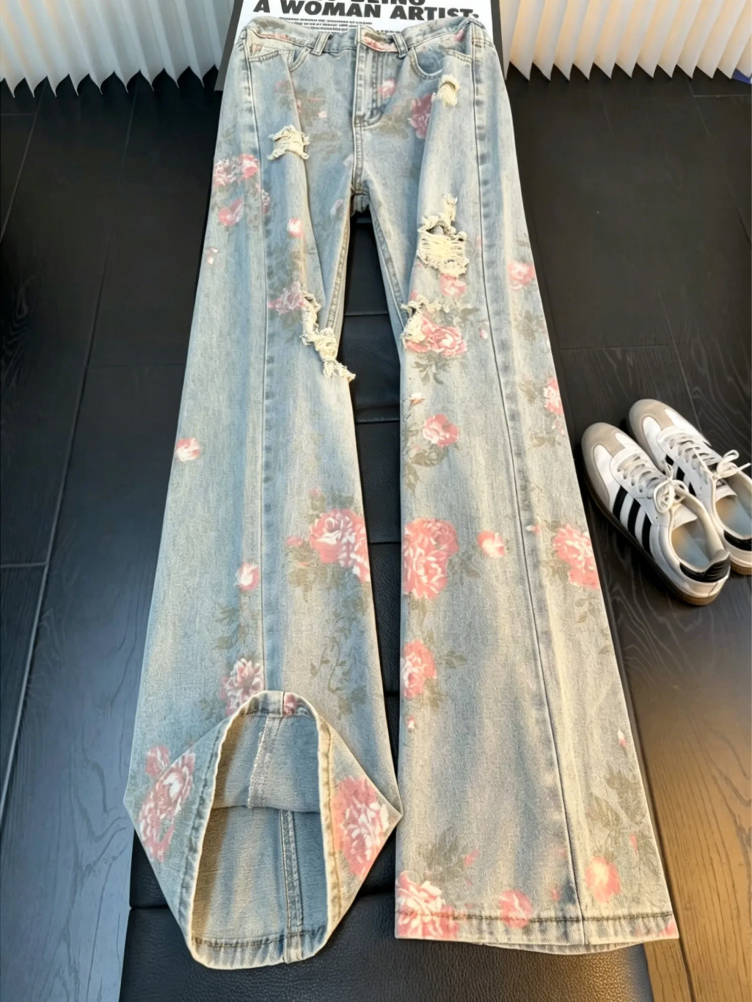

Tulip Pattern Embroidered Micro Flared Jeans Men's Women's Thin Hole Design Vibe Straight Leg Wide Pants Casual Denim Jeans