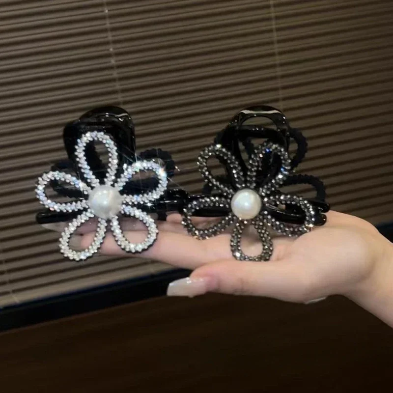 Light luxury flash diamond hollow flower grab clip woman's back head disc hair high ponytail headdress