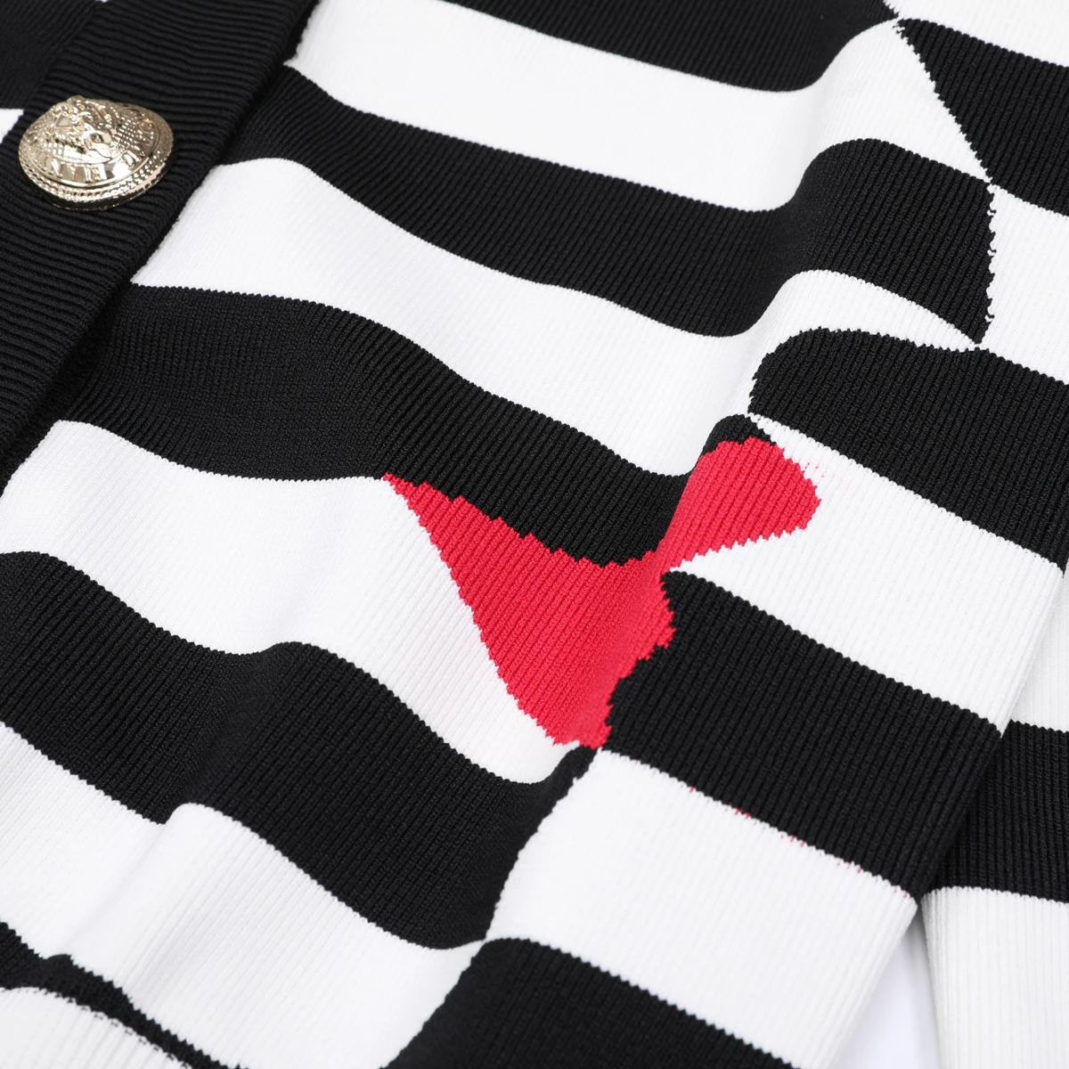 Haute qualité automne nouveau rayé à la mode tempérament déplacements femmes tricoté à manches longues col rond Cardigan haut veste