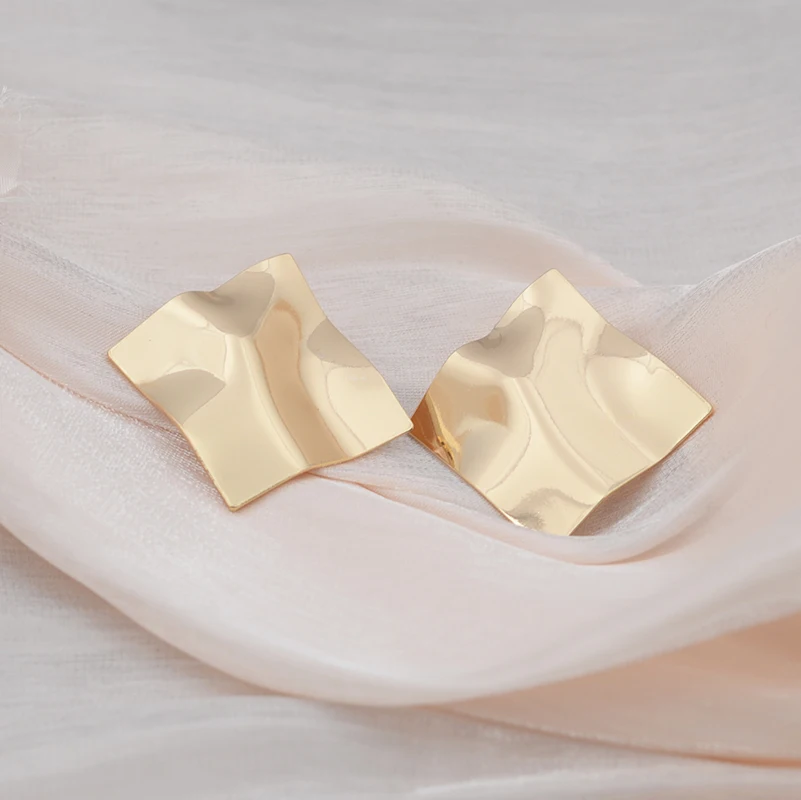 Big Fold Metal Gold Color Irregular Square Rhombus Stud Earrings for Women Geometry Ear Jewelry Accessory Wholesale Girl Gift