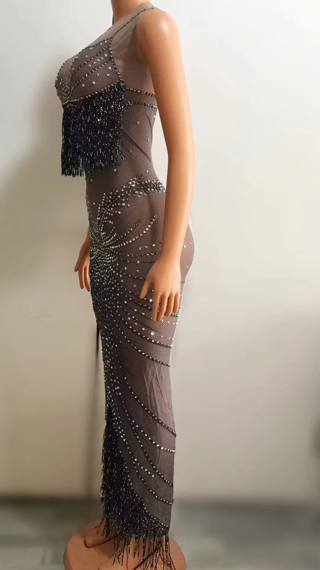 2023 Diamond Rhinestones Tassels Shiny Crepe Evening Dresses Birthday Party Elegant Cocktail Dresses for Women Party W2301025