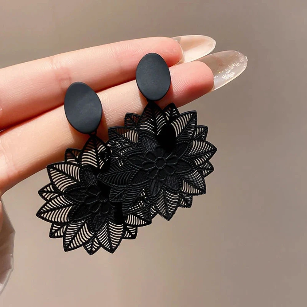 Black Flower Clip on Earrings for Women Exaggerated Rock Personality Non Pierced Earrings Wedding Party Jewelry