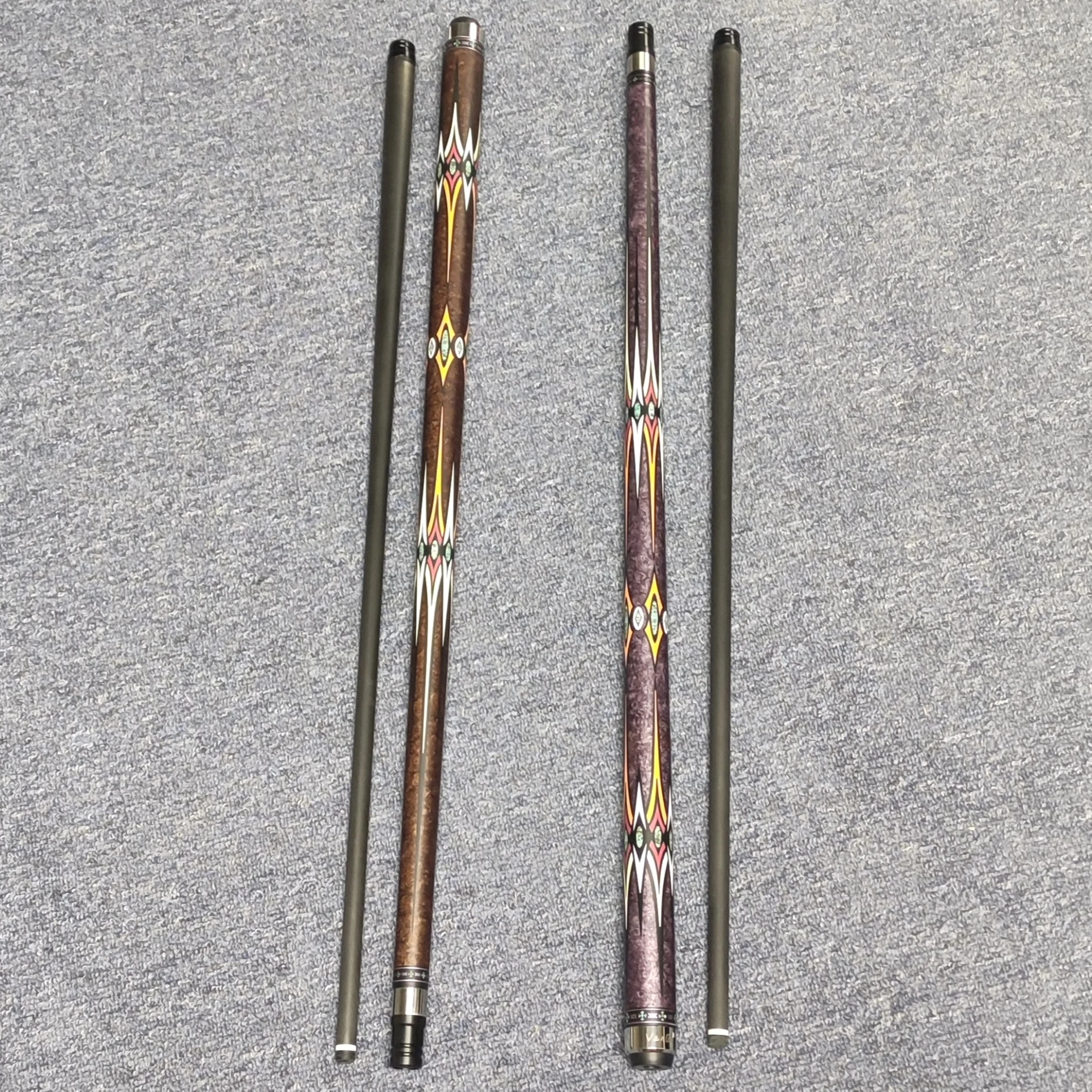 

Hot Sale Premium Enamel Crafts Handle Handmade Carbon Fiber Shaft 12.5mm Tipped 1/2 Billiard Club