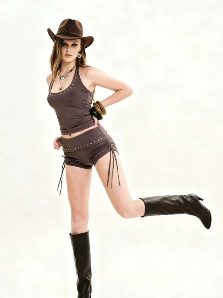 

Весна-лето 2026, новый европейско-американский женский облегающий комплект с шортами без рукавов и поясом Hot Diamond